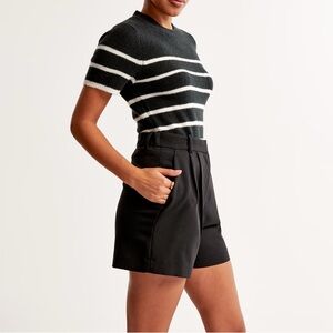 Abercrombie Sloane Tailored Short - Size 28 - Black